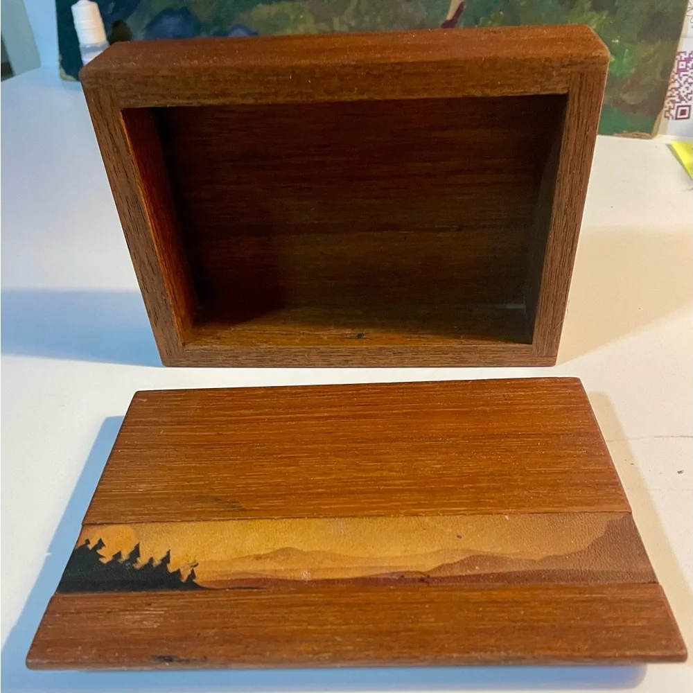 Vintage Handmade Trinket/ Jewelry Box Solid Walnut Wood w/leather landscape